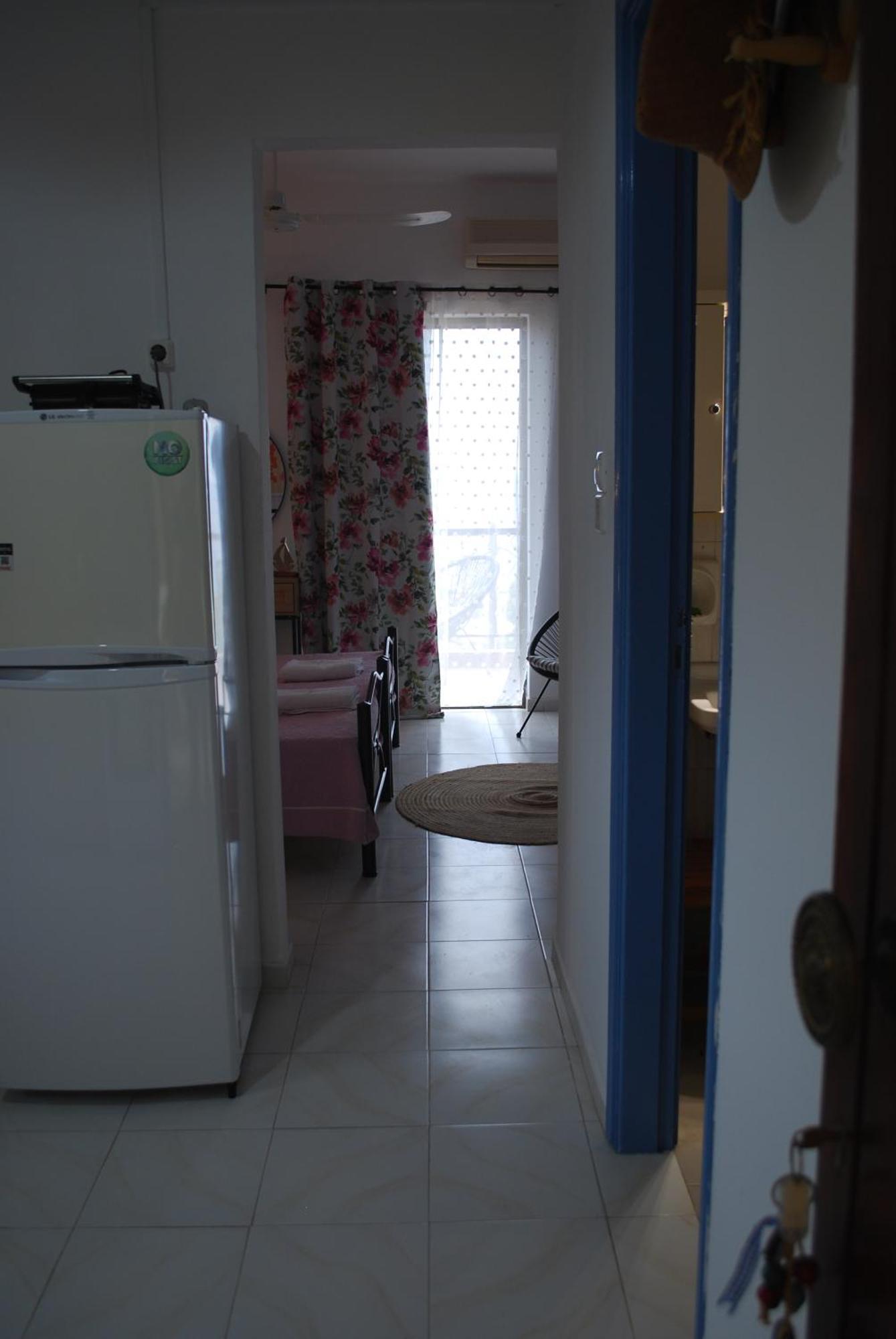 Sunset Rooms Agia Marina  Buitenkant foto