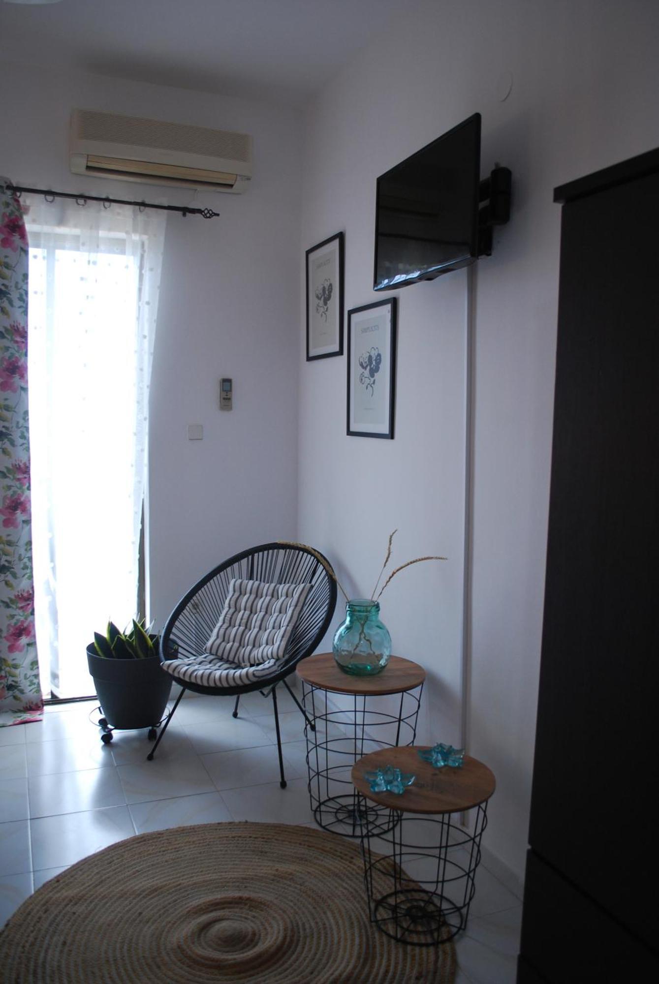 Sunset Rooms Agia Marina  Buitenkant foto